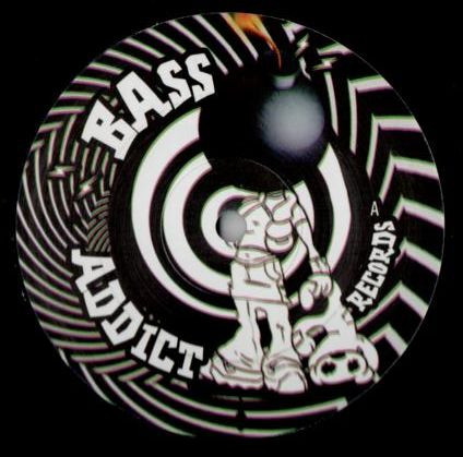 Vinyl / Neuf Drum And Bass Jungle Hardcore Hardtek Tribe Freetekno - Addict Records BAR 16 Radio Bomb 12"